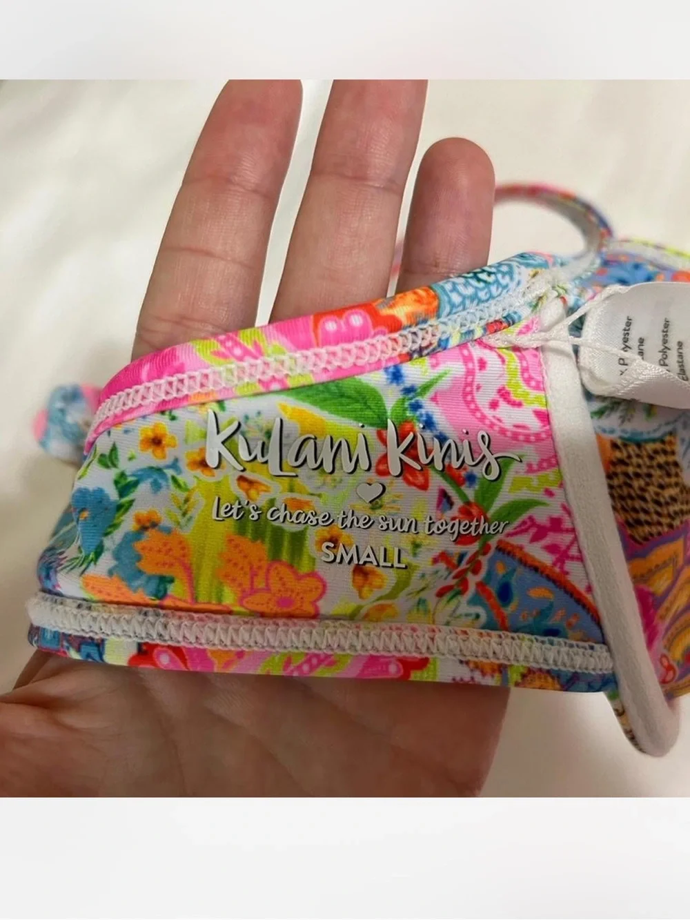 Kulani Kinis Dreamscape Bikini Top 🌺🌈  Multicolor Floral Paisley